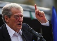 Euractiv: «Βόμβα» Μπερίσα: Η Τουρκία παρενέβη στη θαλάσσια συμφωνία Ελλάδας – Τουρκίας