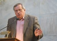 Ο Στ. Μάνος δικαιώνεται και η παρουσίαση βιβλίου για την σοσιαλδημοκρατία