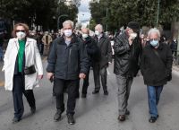 Προσωπική διαφορά: Ποιοι και πώς θα λάβουν τα 300 ευρώ [vid]