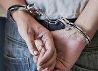 Θεσσαλονίκη: 57χρονη έκρυβε 37 κιλά κάνναβης σε σπίτι και 154 γραμμάρια κοκαΐνης στο σουτιέν της