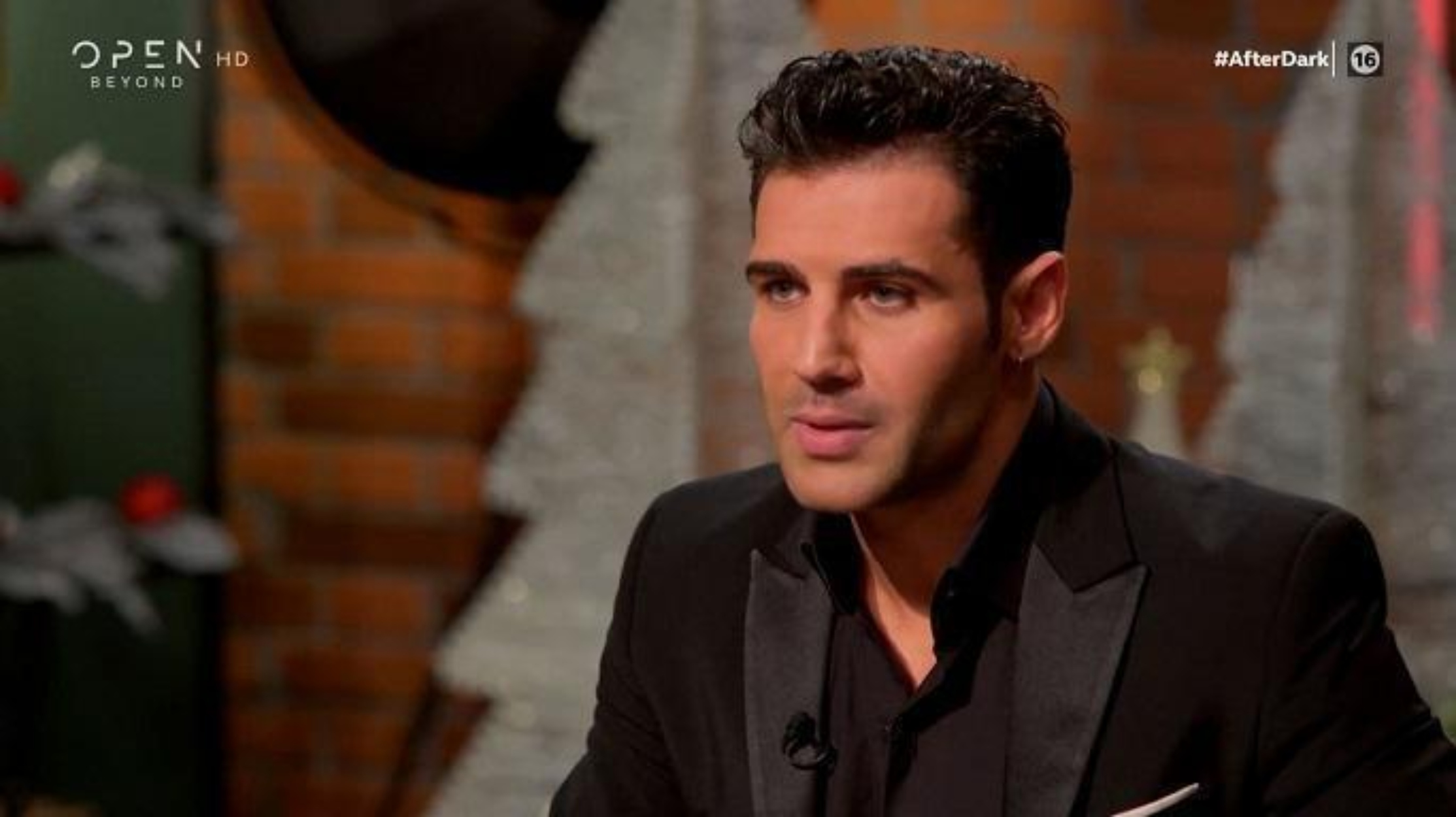 Αυτή είναι η καλλονή σύντροφος του Πέτρου Ιακωβίδη – Θα τα χάσετε…