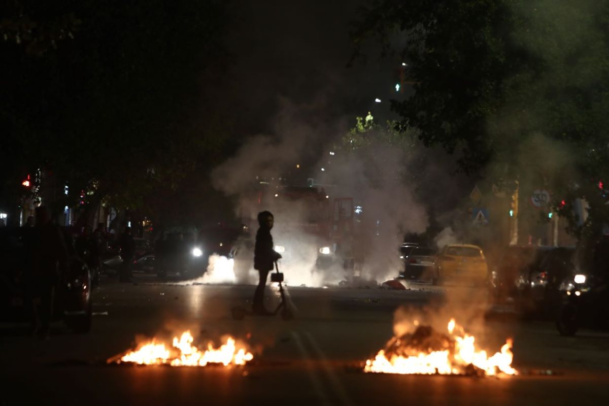 Πυροβολισμός 16χρονου στη Θεσσαλονίκη: Έξι προσαγωγές για τα επεισόδια