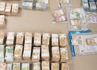 Oatar Gate: Αυτά τα χρήματα βρέθηκαν στα σπίτια Καϊλή και Παντζέρι – Πάνω από 1,5 εκ. ευρώ