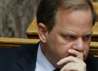 Καραμανλής: Ανείπωτη θλίψη για την άδικη απώλεια του μαθητή