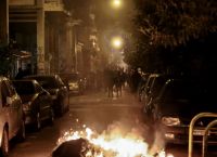 Επέτειος δολοφονίας Γρηγορόπουλου: Επεισόδια σε Εξάρχεια – Θεσσαλονίκη Επέτειος δολοφονίας Γρηγορόπουλου: Επεισόδια σε Εξάρχεια – Θεσσαλονίκη