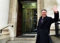 Πασκάλ Ντόνοχιου: Επανεξελέγη πρόεδρος του Eurogroup