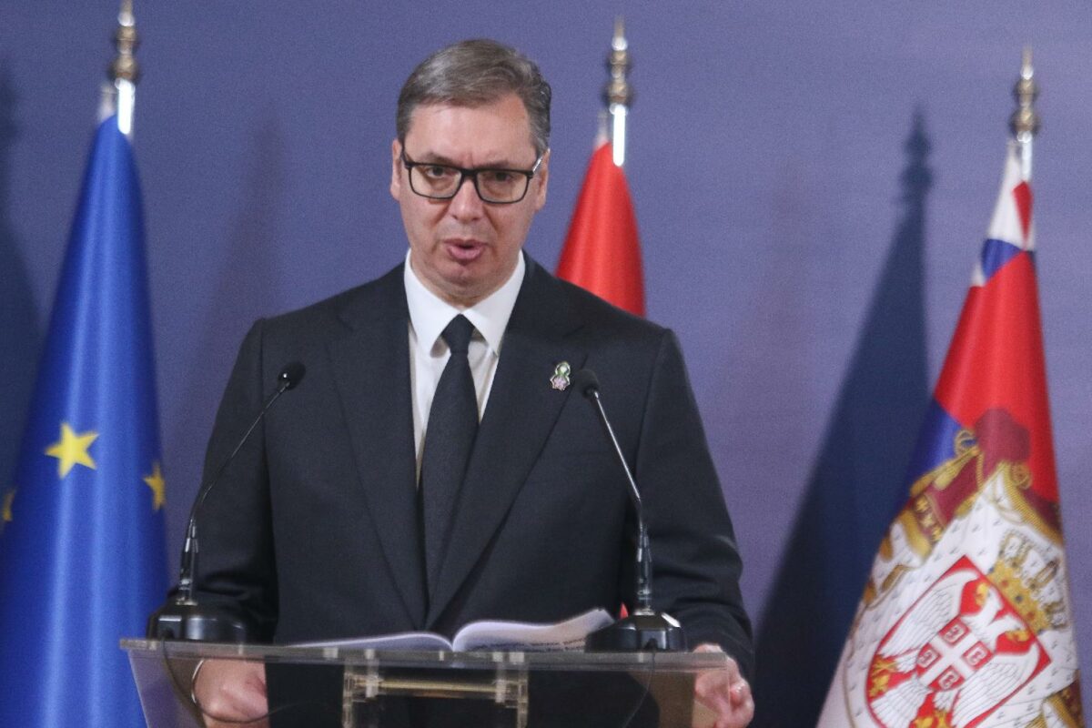 Ο πρόεδρος της Σερβίας μιλάει για παγωμένη σύγκρουση σε σχέση με το Κόσοβο για το γαλλογερμανικό σχέδιο