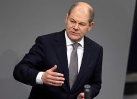 Σολτς: Η Γερμανία θα στείλει τανκ αν στείλουν και οι ΗΠΑ