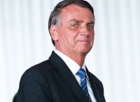 1.600 $ για παγωτό: Ο λογαριασμός της πιστωτικής κάρτας του Bolsonaro θα σε κάνει να νιώσεις άπορος 1.600 $ για παγωτό: Ο λογαριασμός της πιστωτικής κάρτας του Bolsonaro θα σε κάνει να νιώσεις άπορος