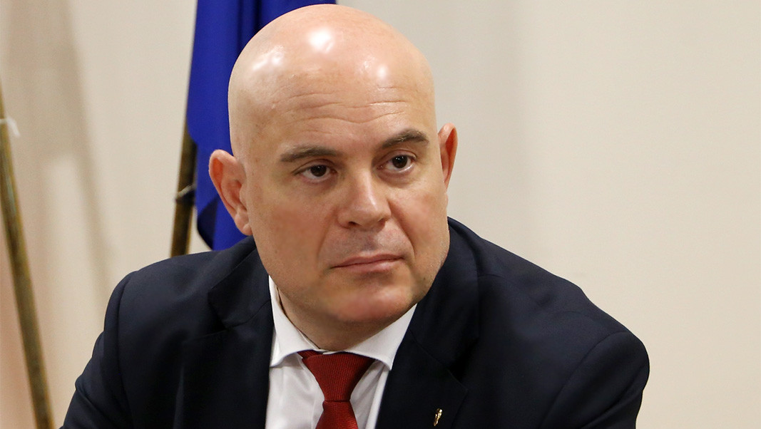 Ιβάν Γκέσεφ: Κατηγορεί τις ρώσικες αρχές για Υβριδική επίθεση Κρεμλίνου στην ΕΕ