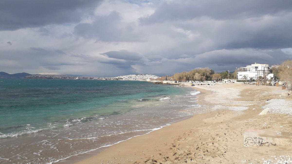 Καιρός σήμερα Πέμπτη 26/1/2022: Νεφώσεις με βροχές και σποραδικές καταιγίδες