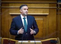 Θέμης Χειμάρας σε ΣΥΡΙΖΑ: «Χθες αποχώρησα από την εταιρεία» – Τι απαντά για το πόθεν έσχες