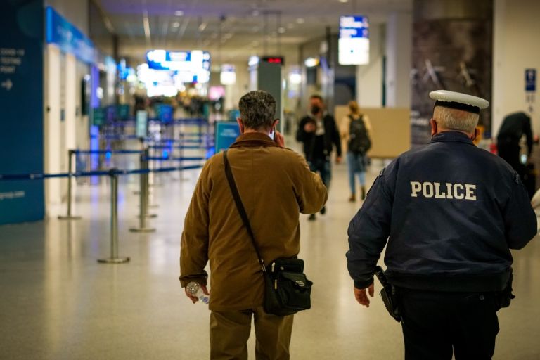 Νέα απειλητικά email για νάρκες στο Ελ. Βενιζέλος και σε 6 νοσοκομεία [vid]