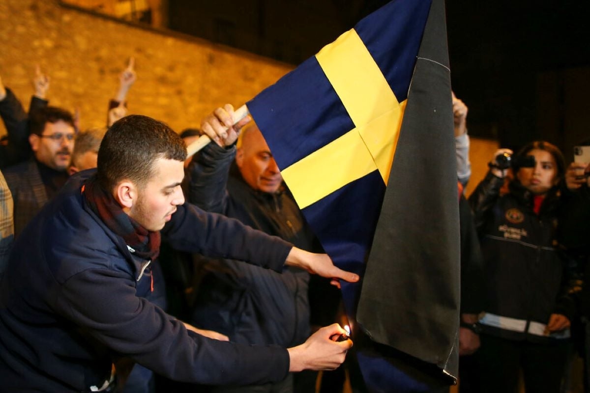 Σουηδία: Ο πρωθυπουργός καταδικάζει το κάψιμο του Κορανιού