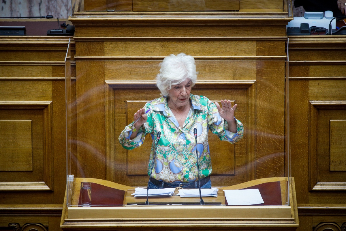 Γιατί ακριβώς η κ. Αναγνωστοπούλου εγκαλεί την κυβέρνηση;