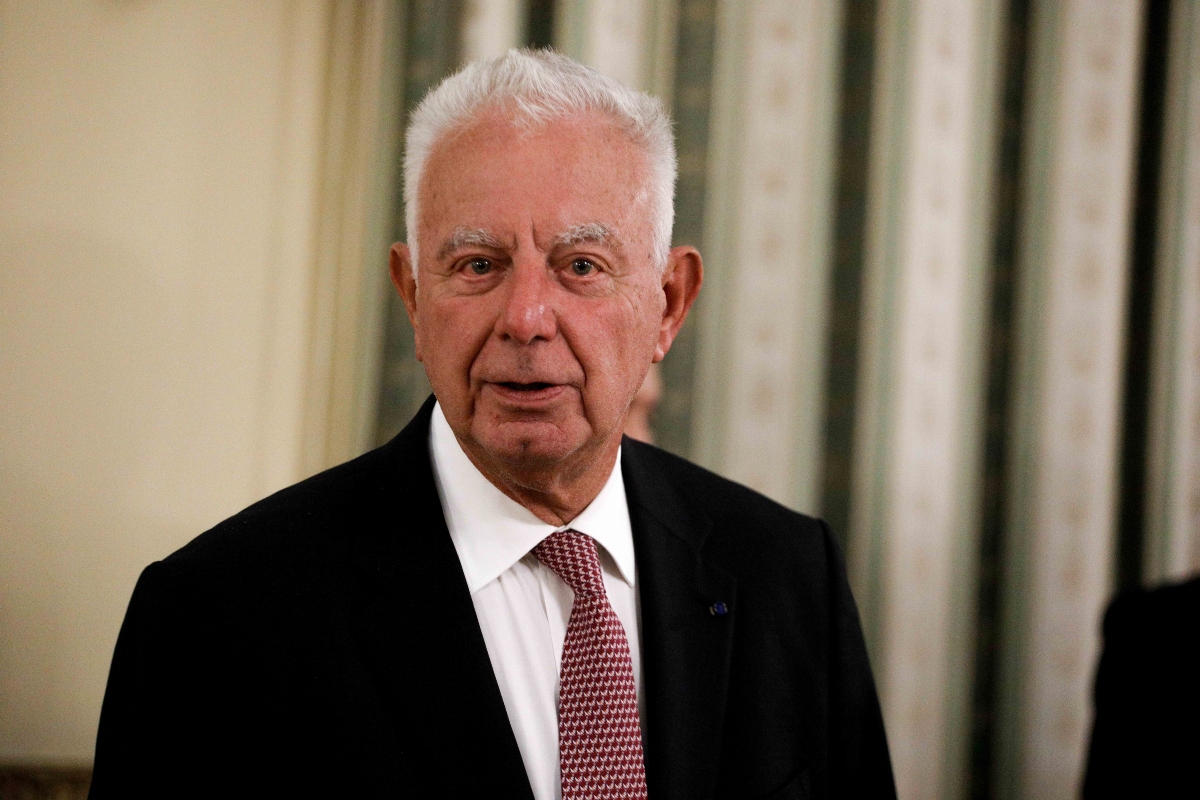 Κηδεία τέως βασιλιά: Και ο Παναγιώτης Πικραμμένος θα εκπροσωπήσει την κυβέρνηση