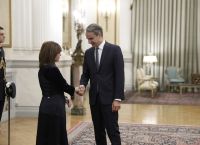 Κατερίνα Σακελλαροπούλου: Ποιοι της ευχήθηκαν για το νέο έτος [pics]