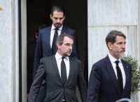 Τέως βασιλιάς Κωνσταντίνος: Στο Μαξίμου βρέθηκαν οι γιοι του για τα διαδικαστικά της κηδείας