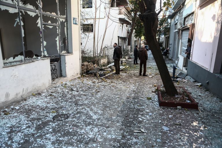 Μαρούσι: Εκτεταμένες ζημιές από την ισχυρή έκρηξη σε σύνδεσμο φιλάθλων [vid]