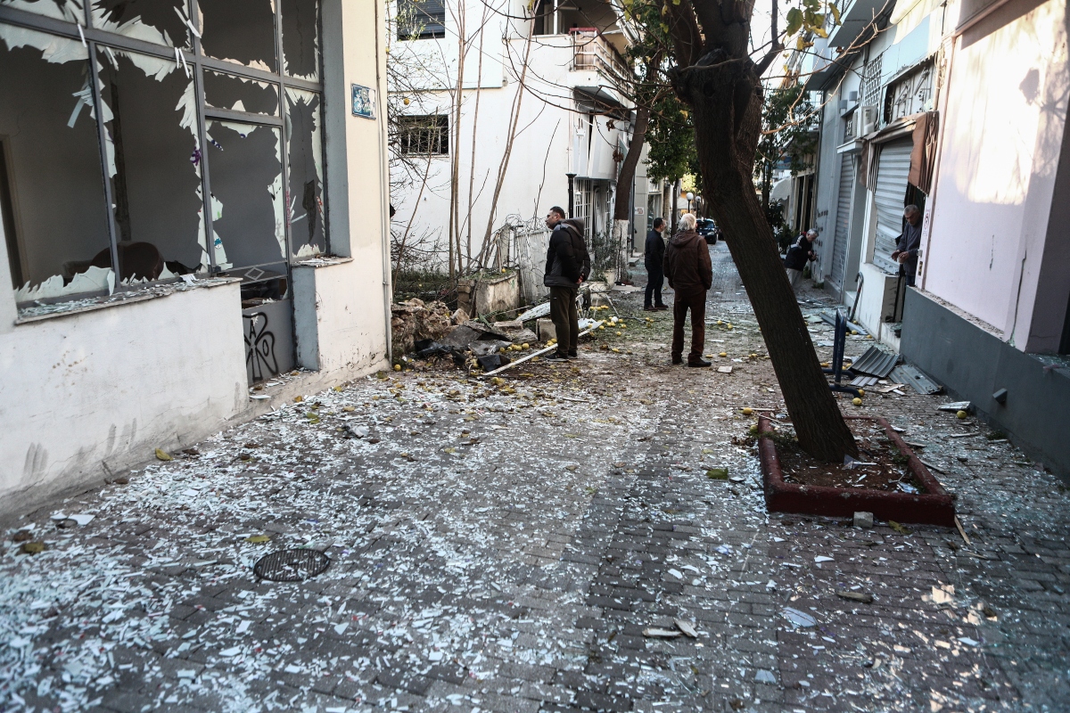Μαρούσι: Εκτεταμένες ζημιές από την ισχυρή έκρηξη σε σύνδεσμο φιλάθλων [vid]