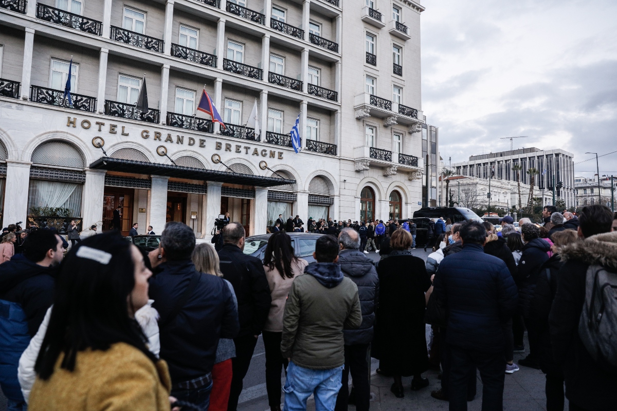 Τέως βασιλιάς Κωνσταντίνος: Δείπνο στους υψηλούς προσκεκλημένους – “Αστακός” η Αθήνα