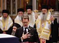 Κέρδισε τις εντυπώσεις αποχαιρετώντας τον πατέρα του [vid]