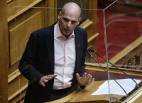 Βαρουφάκης: «Να καταργηθεί ολοκληρωτικά η στρατιωτική θητεία»