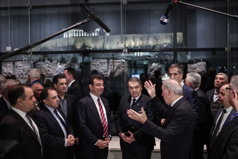 Balkan mayors gather in Athens