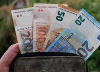 Η Κροατία έγινε η 20η χώρα που εντάχθηκε στη ζώνη του ευρώ