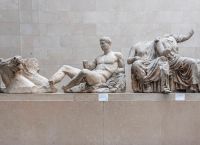 Μακροχρόνιο δανεισμό των γλυπτών στην Αθήνα “βλέπει” η Telegraph [vid]