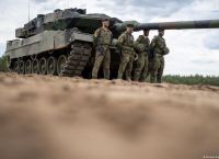 Κλειστά τα χαρτιά της κρατά η Γερμανία για τα Λέοπαρντ 2 [vid]