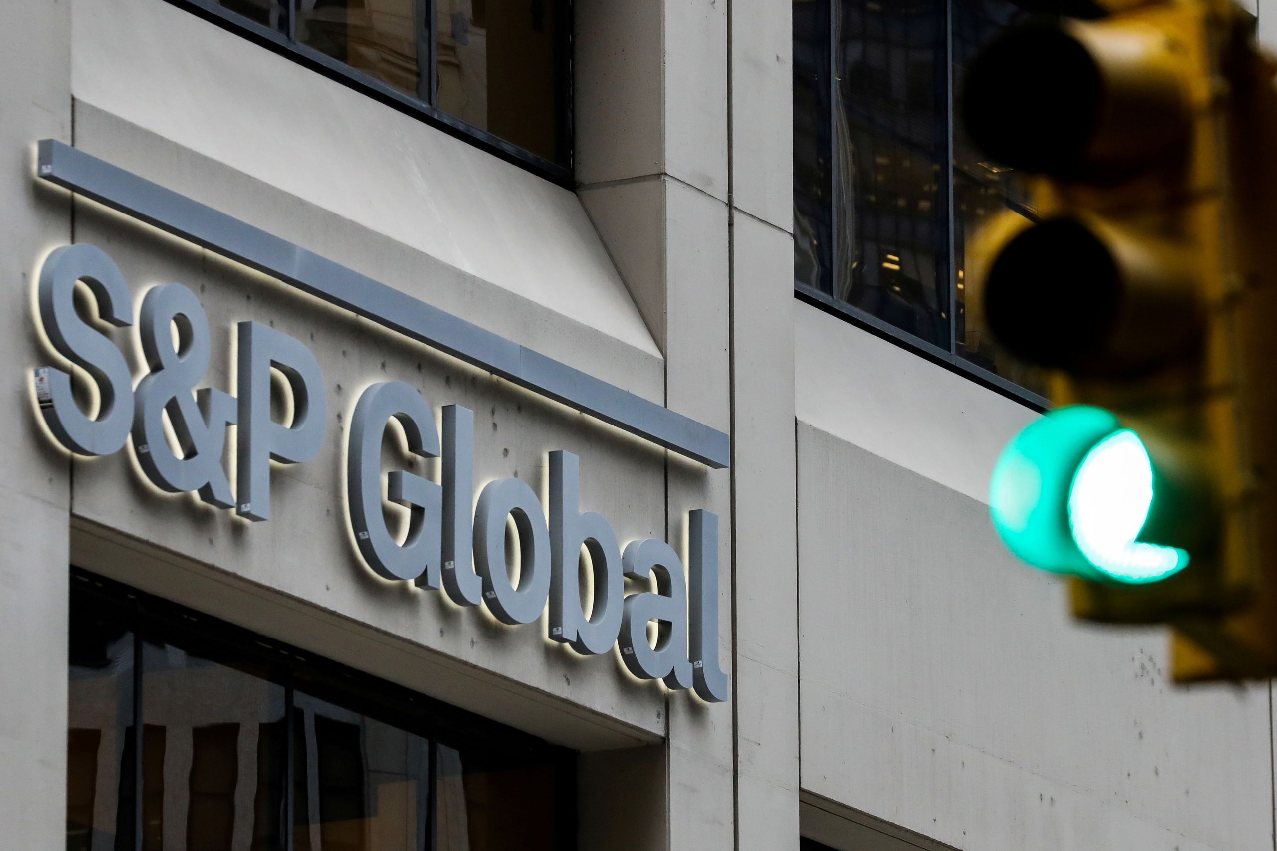 S&P Global για Ελλάδα: Σταθερή επιδείνωση της υγείας του ελληνικού μεταποιητικού τομέα