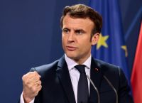 Bloomberg: Η μεταρρύθμιση Μακρόν στο ασφαλιστικό είναι δίκαιη, αρέσει ή όχι στους συνταξιούχους