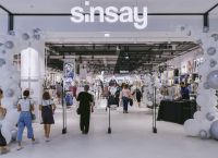 Η πολωνική αλυσίδα «γρήγορης μόδας» Sinsay έρχονται στην Ελλάδα το 2023 – Πού ανοίγουν καταστήματα