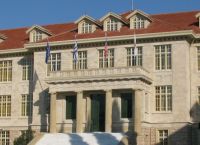 Συναγερμός στο Κολλέγιο Αθηνών: Άγνωστοι εισέβαλαν με μαχαίρια στο σχολείο