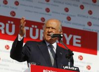 Τουρκία: «Κλειδώνουν» οι πρόωρες εκλογές τον Μάιο