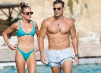 All star survivor: Δημήτρης Φιντιρίκος και Κατερίνα Δαλάκα φορούν το ίδιο μενταγιόν [vid]