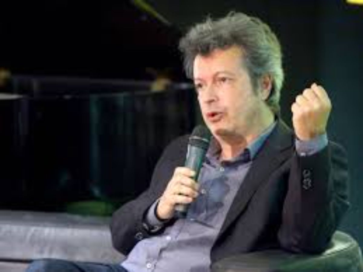 Πέτρος Τατσόπουλος: Συνελήφθη μετά από μήνυση για συκοφαντική δυσφήμιση- Αφέθηκε ελεύθερος ο συγγραφέας