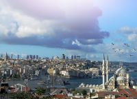 Η Τουρκία απομακρύνεται από τη Δύση και το ΝΑΤΟ Η Τουρκία απομακρύνεται από τη Δύση και το ΝΑΤΟ