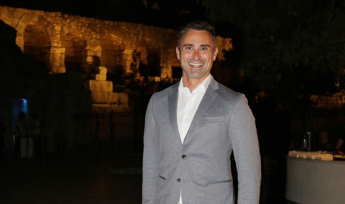 Καπουτζίδης: “Αν υπάρχει κοινό που σταμάτησε να με βλέπει επείδη είμαι gay, λυπάμαι που ήταν κοινό μου” [vid]