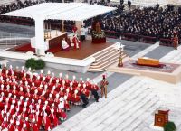 Η επικήδεια τελετή για τον Βενέδικτο ΙΣΤ΄στο Βατικανό
