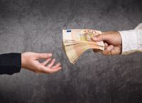 Από 1η Απριλίου κοντά στα 770 με 780 ο κατώτατος μισθός [vid]
