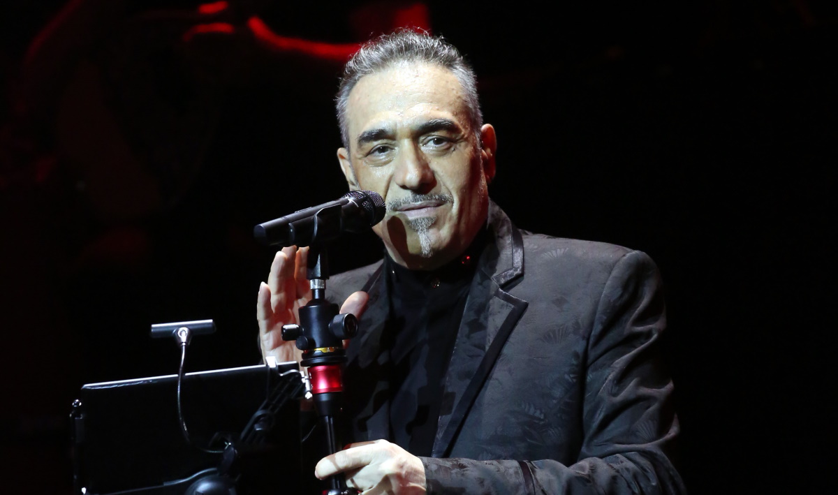 «Έχει ανθρωποφοβία, δεν βγαίνει από το σπίτι»: Ο Σφακιανάκης μετά το διαζύγιο και το τέλος από τα μπουζούκια