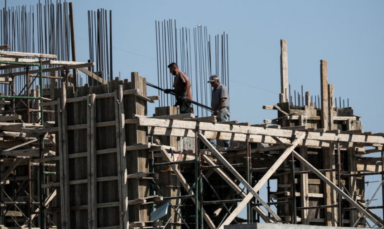 Ελεύθερες θέσεις στην οικοδομή – Χρειάζονται 200.000 άτομα