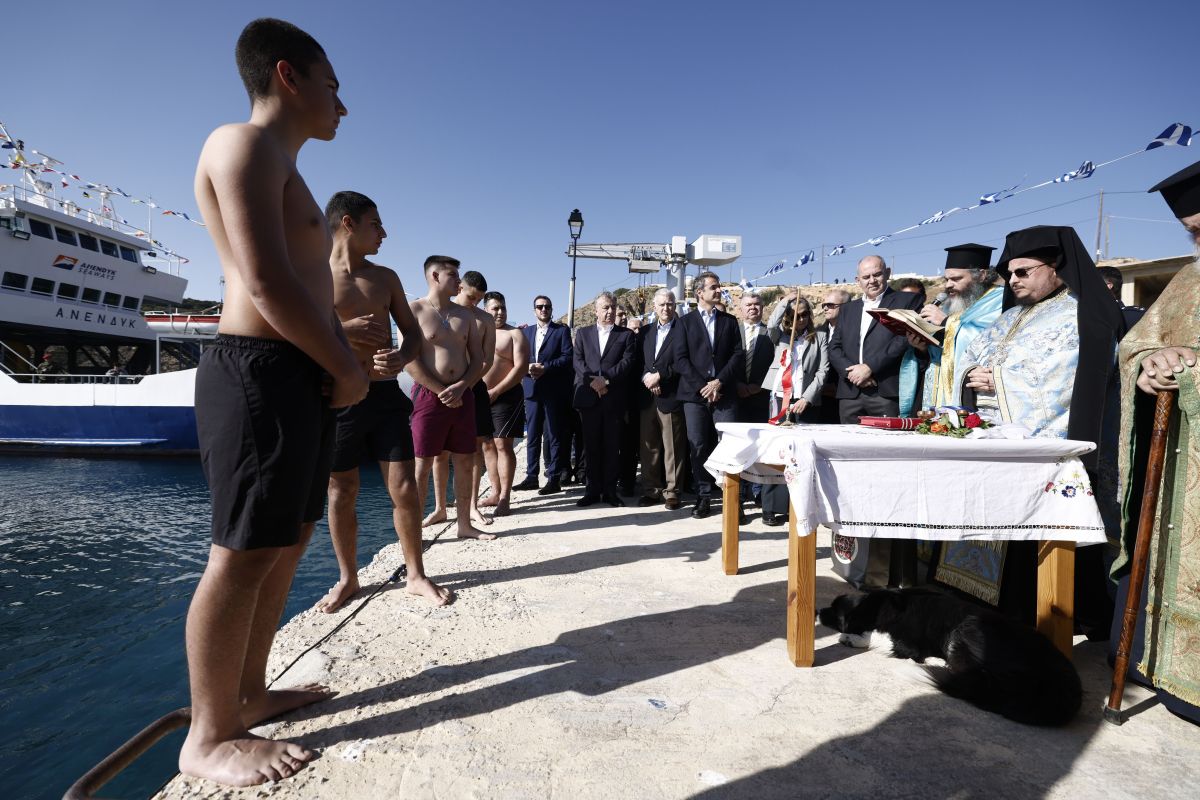 Μητσοτάκης από τη Γαύδο: Η Ελλάδα δεν δέχεται υποδείξεις για τα κυριαρχικά δικαιώματά της