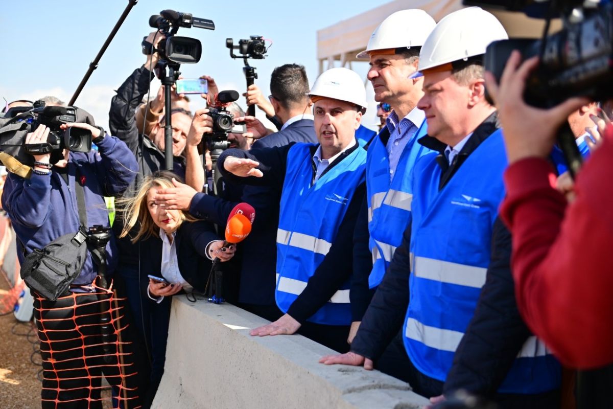 Mitsotakis: “The new Kastelli airport will be an architectural jewel, a beacon of development”