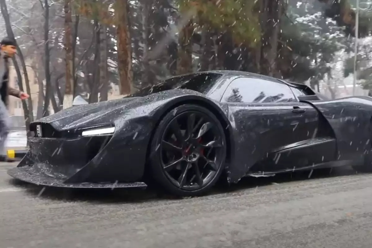 Παρουσιάστηκε το supercar των Ταλιμπάν, Mada 9