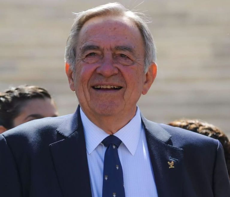 Τέως Βασιλιά Κωνσταντίνος: Ποιοι γαλαζοαίματοι θα παρευρεθούν στην κηδεία του [vid]