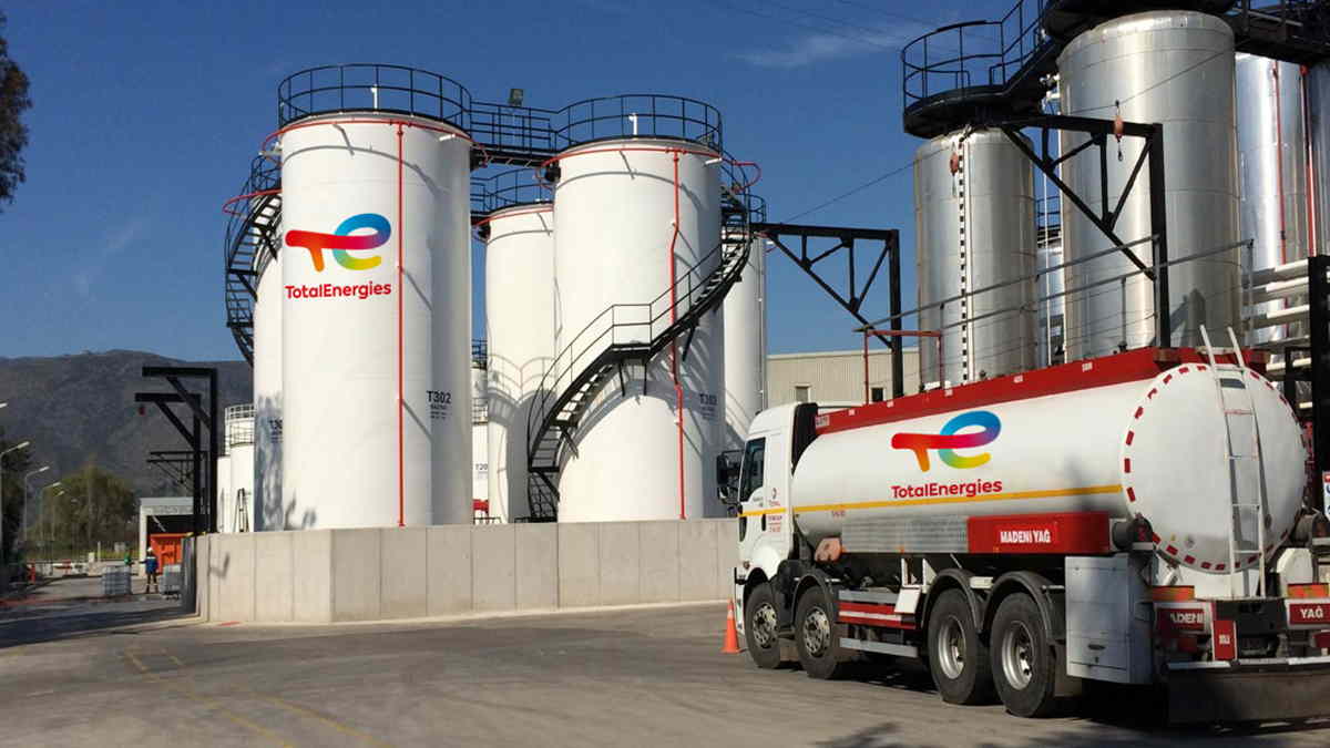 TotalEnergies: Αντιμετωπίζει επίσημη δίωξη σχετικά με πρακτικές «πράσινου ξεπλύματος»