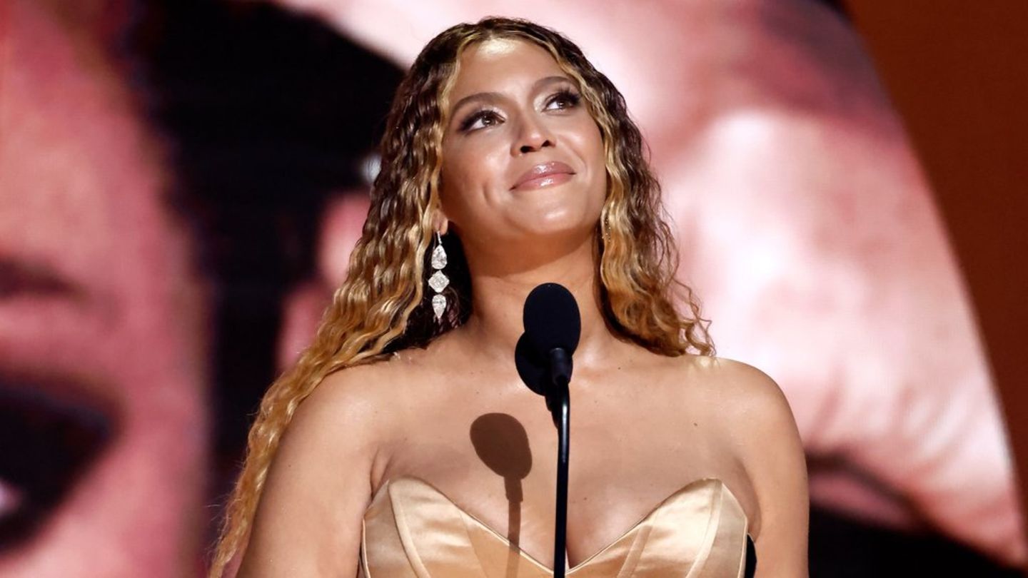 Grammy 2023: H Beyonce έσπασε ρεκόρ στα μουσικά βραβεία – Η λίστα των νικητών [vid]